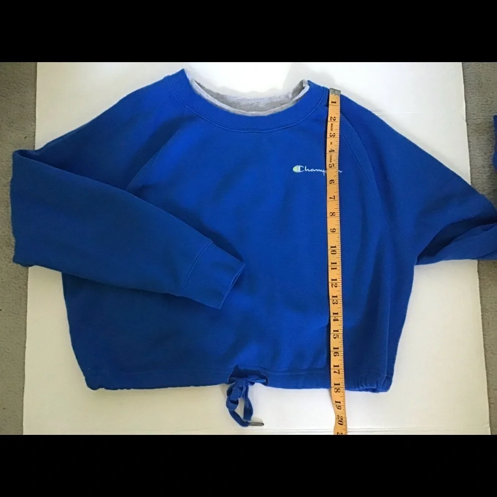 💖Host Pick💖 Champion cropped sweatshirt - Picture 6 of 11